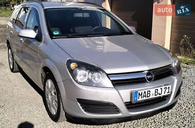 Універсал Opel Astra 2006 в Рівному