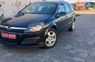 Універсал Opel Astra 2006 в Луцьку