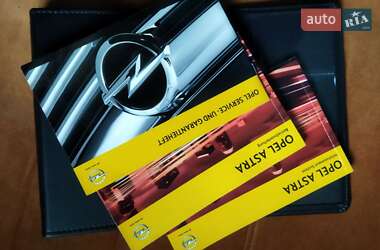 Универсал Opel Astra 2012 в 