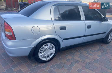 Седан Opel Astra 2004 в Борисполі