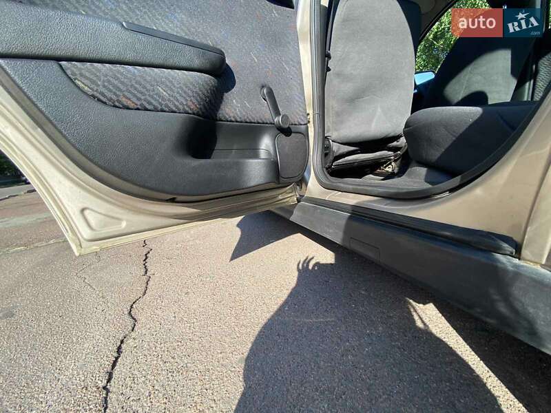 Седан Opel Astra 2001 в Коростене