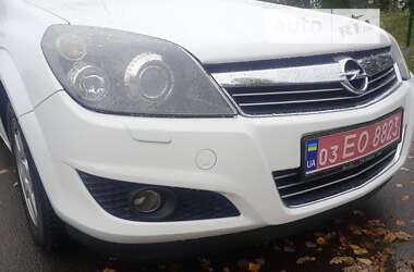 Універсал Opel Astra 2009 в Києві