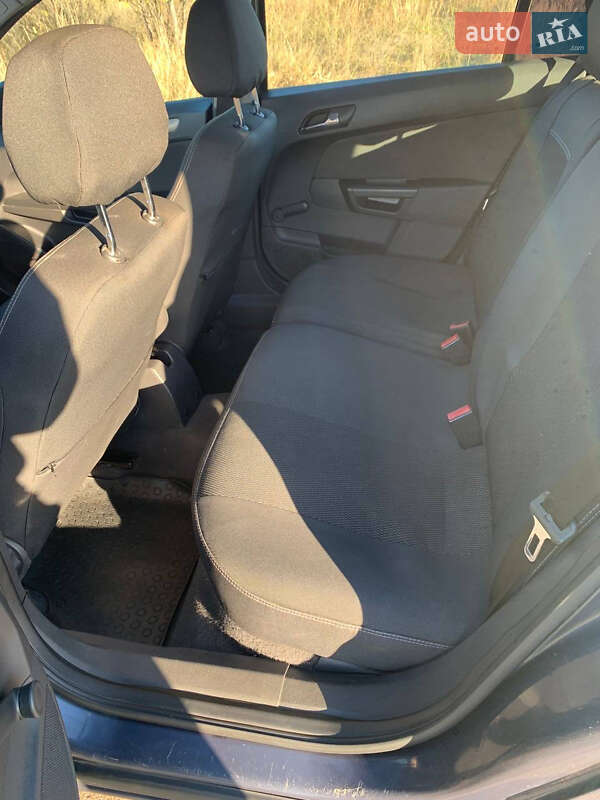 Універсал Opel Astra 2007 в Кривому Розі