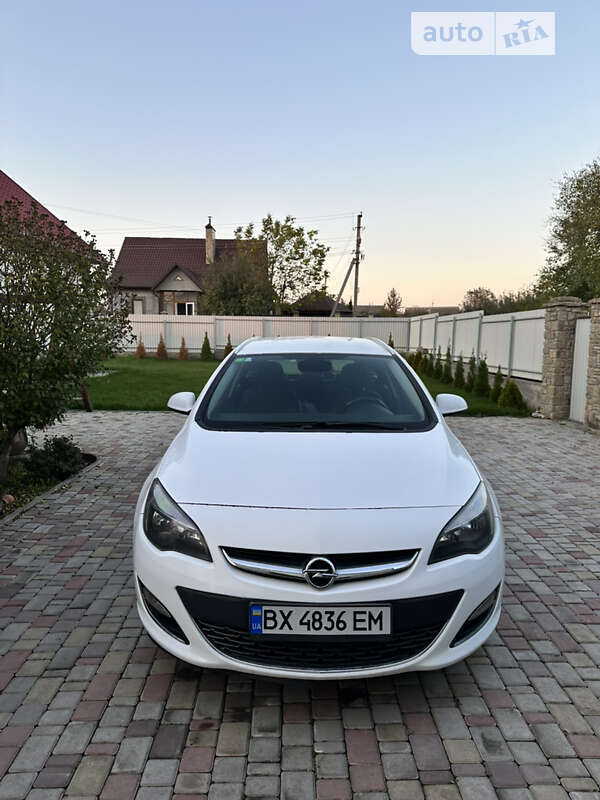 Opel Astra 2014
