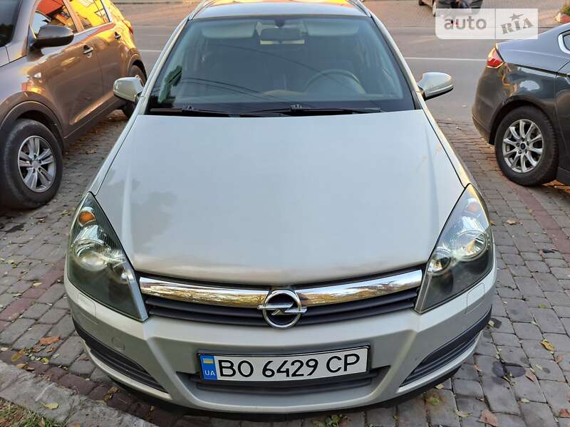 Універсал Opel Astra 2006 в Тернополі