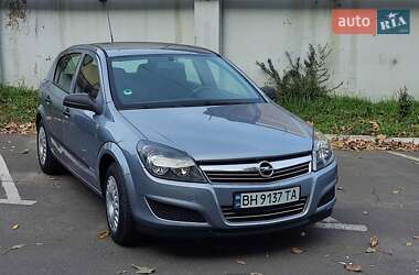 Хэтчбек Opel Astra 2009 в Одессе