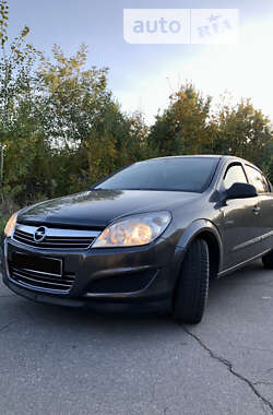 Седан Opel Astra 2011 в Вінниці