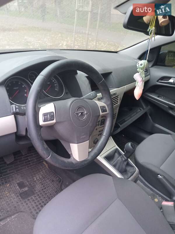 Хетчбек Opel Astra 2008 в Києві