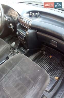 Седан Opel Astra 1992 в 