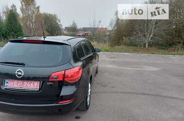 Універсал Opel Astra 2012 в Костопілі