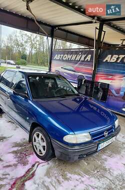 Седан Opel Astra 1993 в 