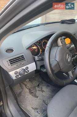 Универсал Opel Astra 2005 в 