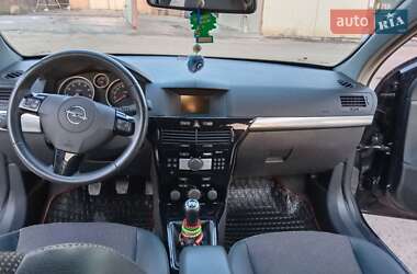 Универсал Opel Astra 2008 в 