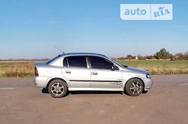 Седан Opel Astra 2005 в Василькові