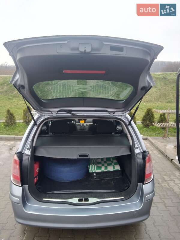 Универсал Opel Astra 2007 в Львове