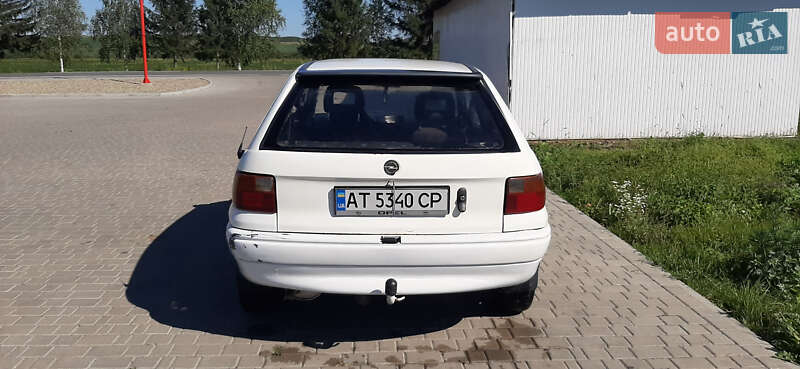 Хэтчбек Opel Astra 1992 в Ивано-Франковске