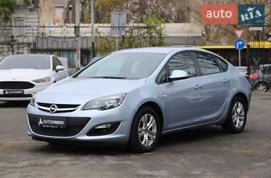 Седан Opel Astra 2017 в Киеве