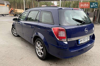 Універсал Opel Astra 2009 в Бучі