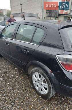 Хэтчбек Opel Astra 2009 в 