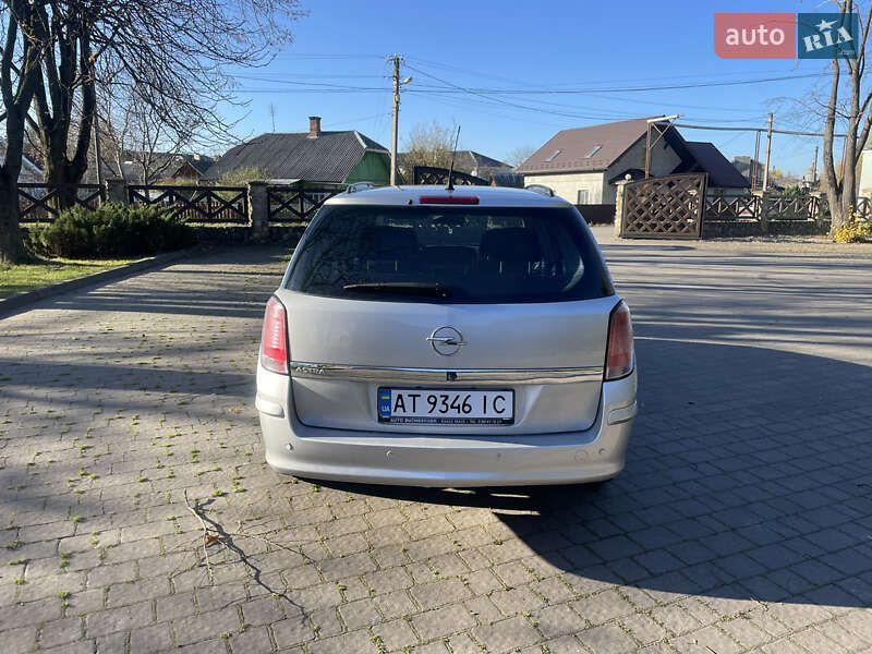Універсал Opel Astra 2005 в Калуші