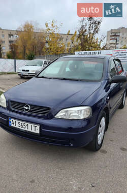 Седан Opel Astra 2008 в Кам'янці