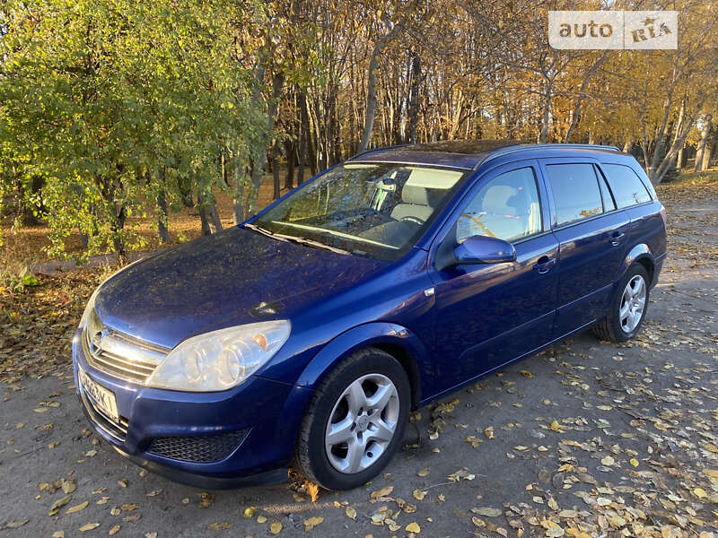 Универсал Opel Astra 2008 в Киеве