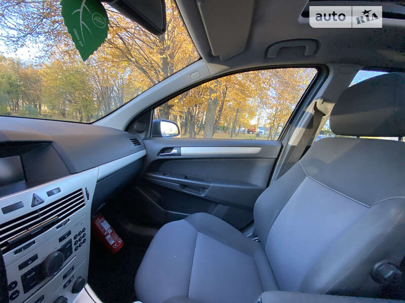 Универсал Opel Astra 2008 в Киеве