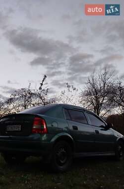 Хэтчбек Opel Astra 1999 в 
