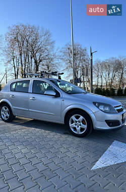 Хэтчбек Opel Astra 2006 в Виннице