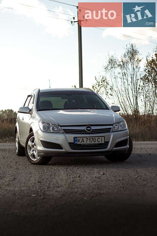 Універсал Opel Astra 2009 в Києві