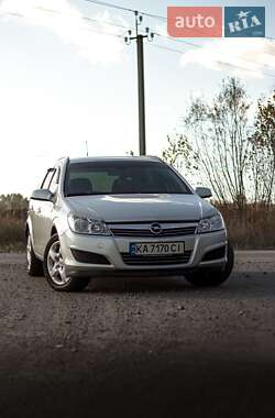 Універсал Opel Astra 2009 в Києві