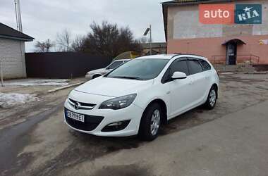 Універсал Opel Astra 2013 в Чернігові