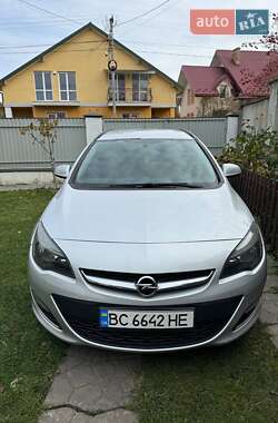 Универсал Opel Astra 2013 в Львове