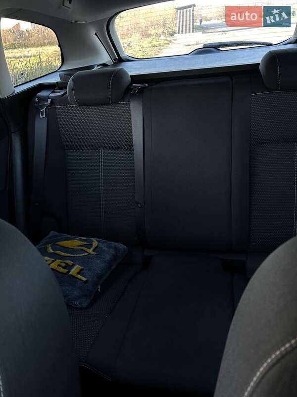 Универсал Opel Astra 2013 в Стрые
