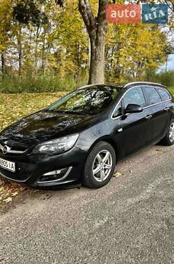 Універсал Opel Astra 2013 в Стрию