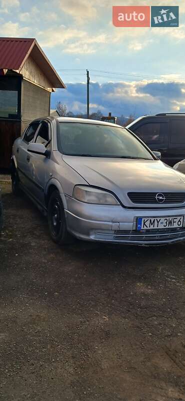 Хетчбек Opel Astra 2001 в Долині