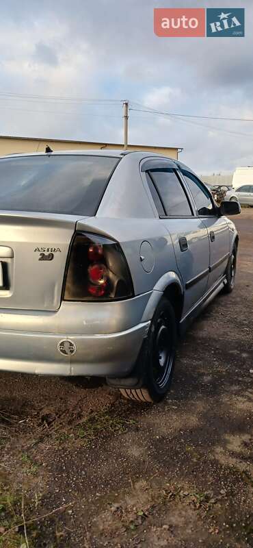 Хетчбек Opel Astra 2001 в Долині