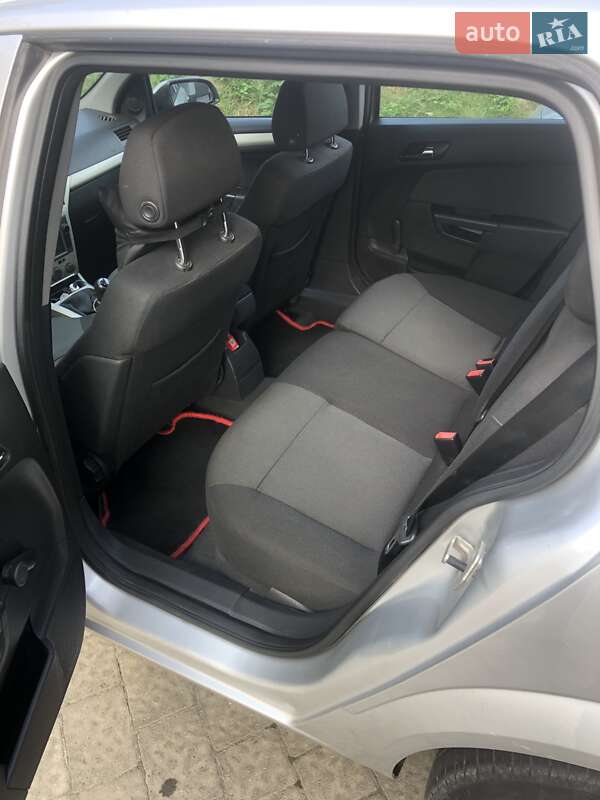 Универсал Opel Astra 2007 в Львове