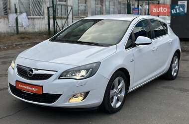 Хэтчбек Opel Astra 2010 в Сумах