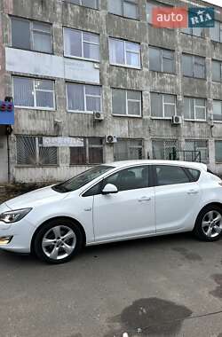 Хэтчбек Opel Astra 2010 в Сумах