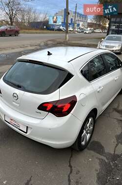 Хэтчбек Opel Astra 2010 в Сумах