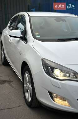 Хэтчбек Opel Astra 2010 в Сумах