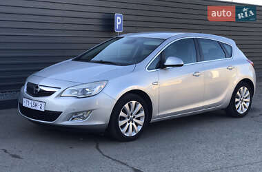 Хетчбек Opel Astra 2010 в Радивиліві