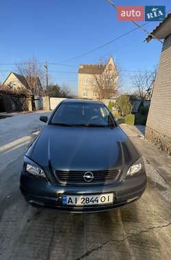 Седан Opel Astra 2005 в Фастове