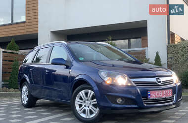 Универсал Opel Astra 2009 в Стрые