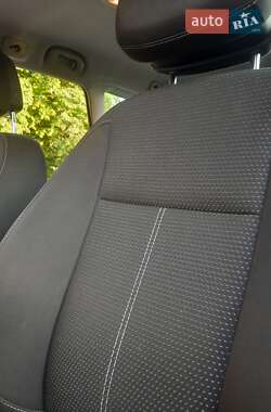 Универсал Opel Astra 2012 в 