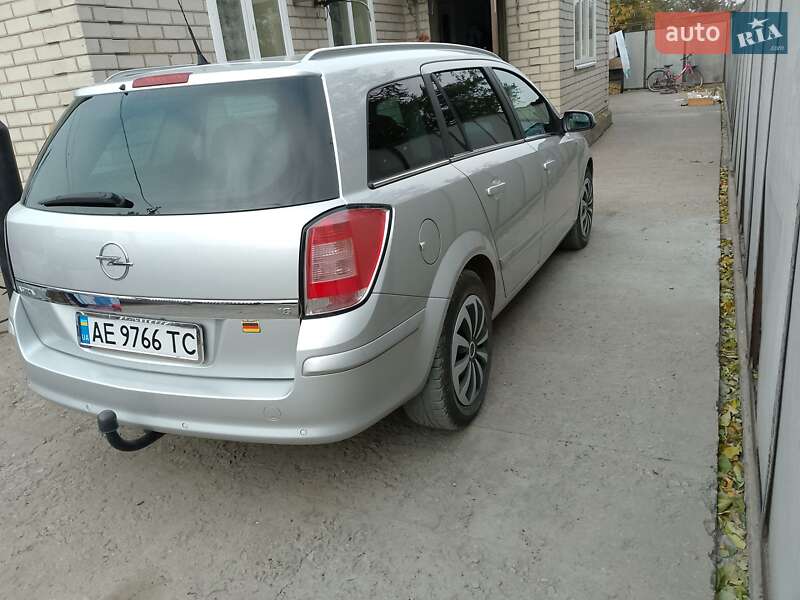 Универсал Opel Astra 2008 в Верховец