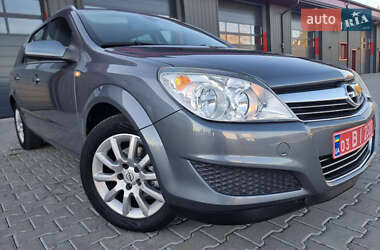 Универсал Opel Astra 2008 в Черкассах