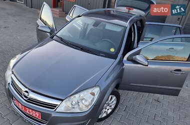 Универсал Opel Astra 2008 в Черкассах