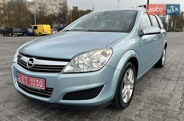 Универсал Opel Astra 2009 в Луцке